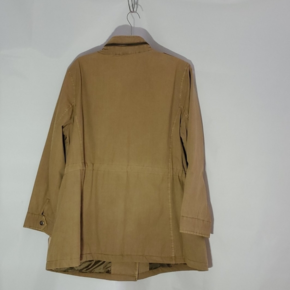 Jacket - Picture 2 of 4